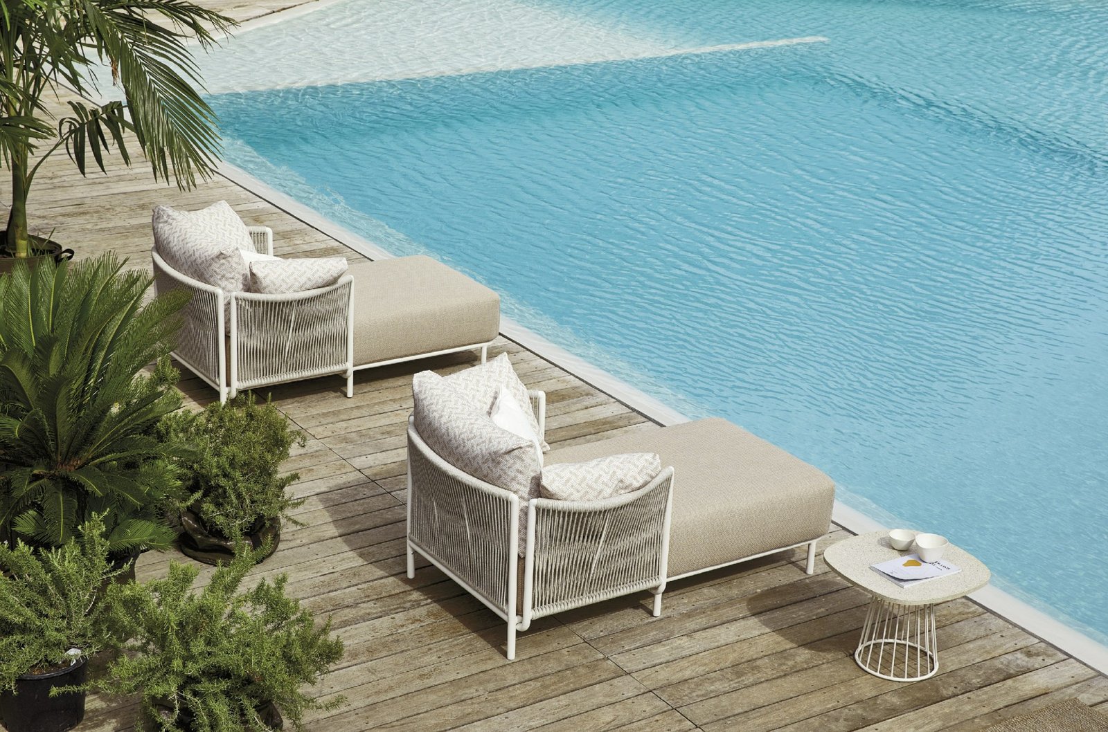 22_ambient_horizontal_image_02